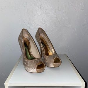 Jennifer Lopez blingy blush heels